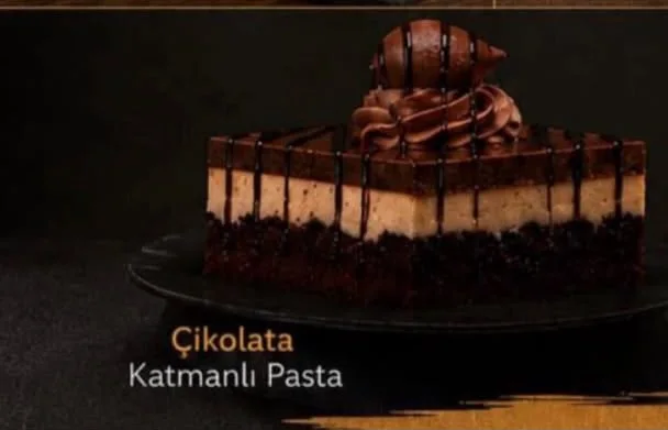Çikolata Katmanlı Pasta