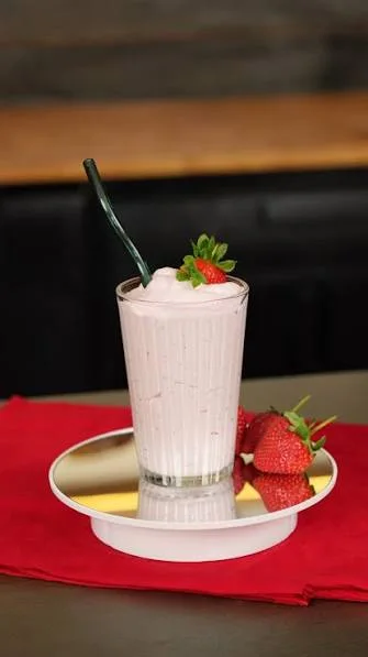 Çilekli-Vanilyalı Milkshake